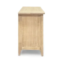 Aria Dresser