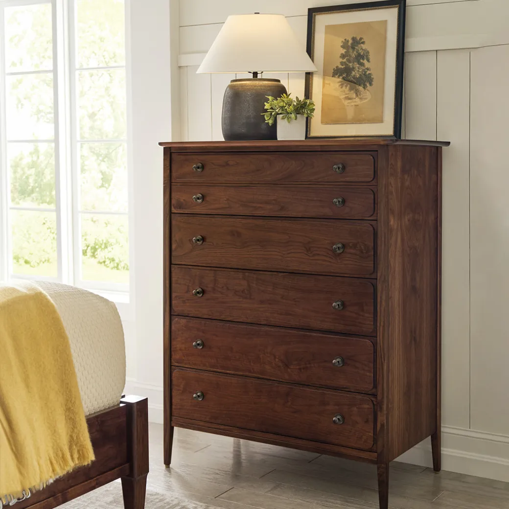 Hudson Valley Chest