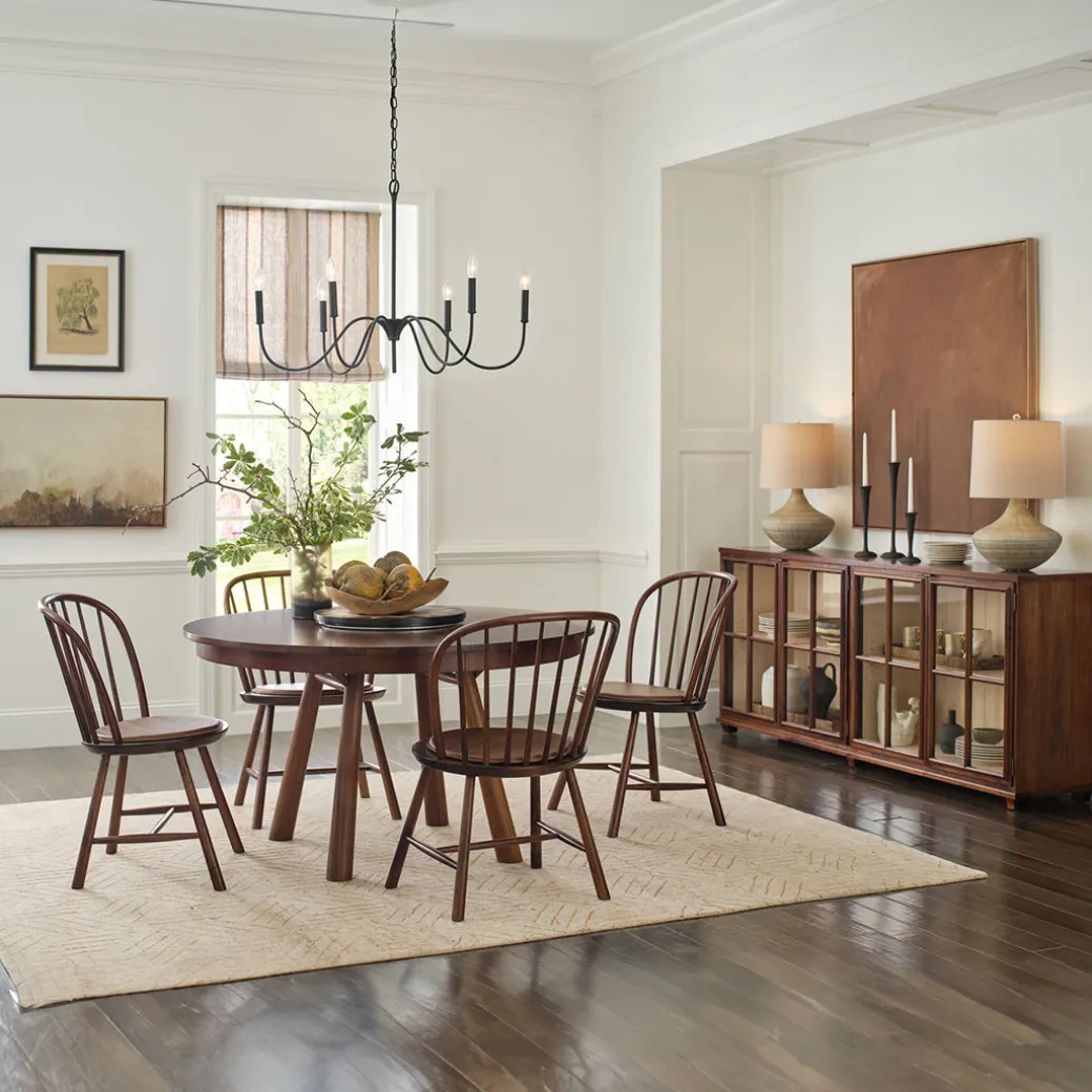 Hudson Valley Round Dining Table