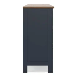 Landocken Dresser