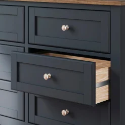 Landocken Dresser