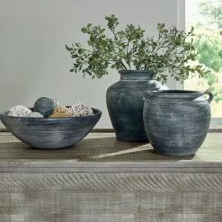 Meadie Vase II