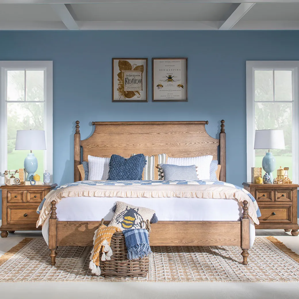 Vintage Market Poster Bed