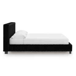 Zuraleus Upholstered Bed